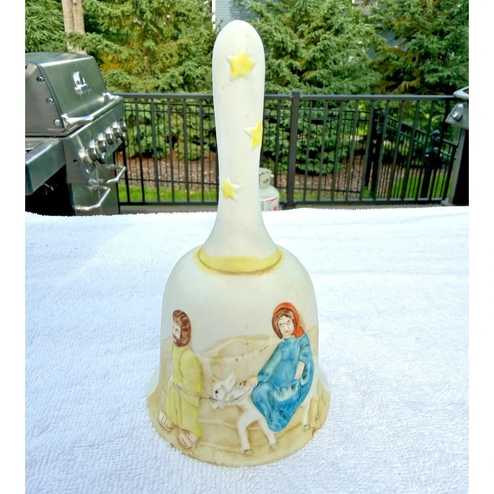 1985 Nativity Scene Porcelain Bell Jesus Mary Joseph Manger Vintage Christmas